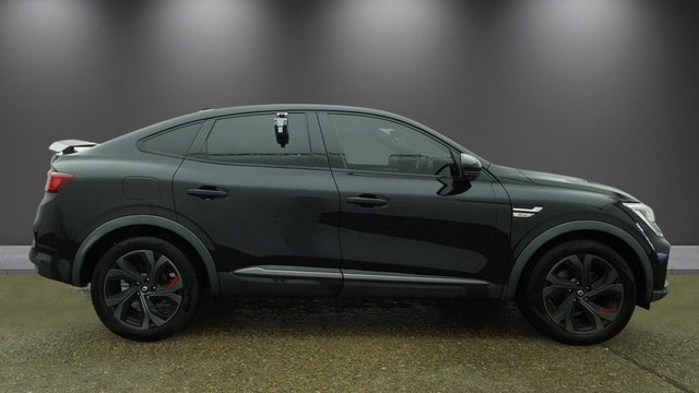 View our Renault Arkana 1.6 E-TECH r.s. line SUV 5dr Petrol Hybrid Auto 2WD Euro 6 (s/s) (145 bhp)