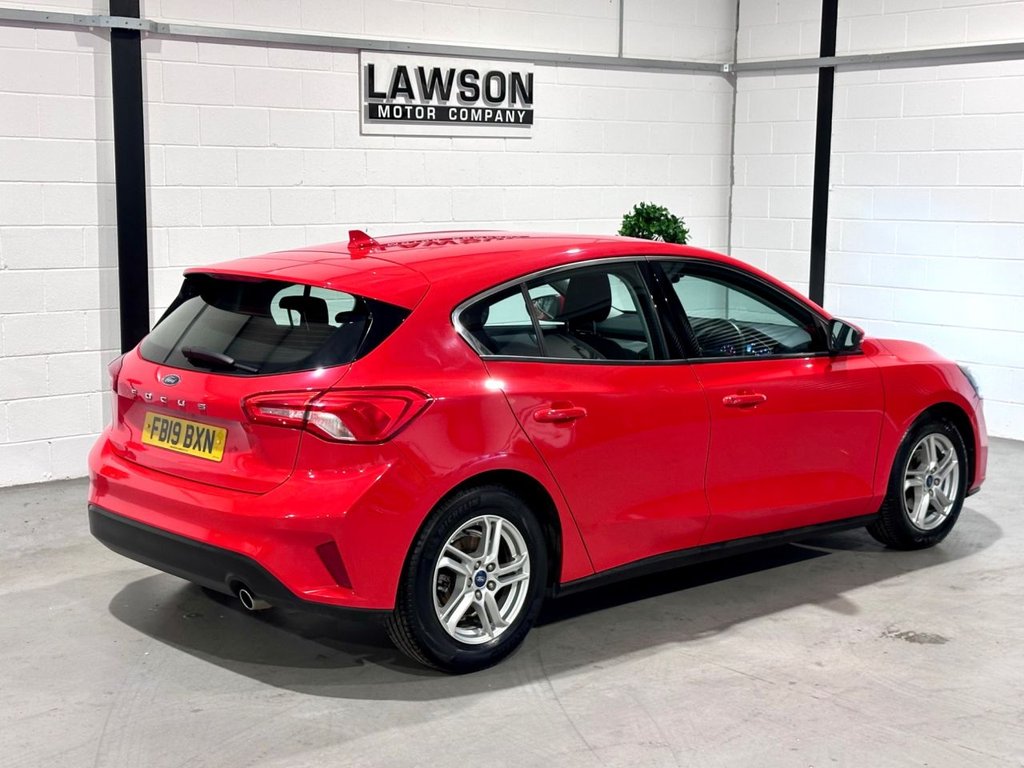 USED 2019 19 FORD FOCUS 1.0T EcoBoost Zetec Hatchback 5dr Petrol Manual Euro 6 (s/s) (100 ps) 
