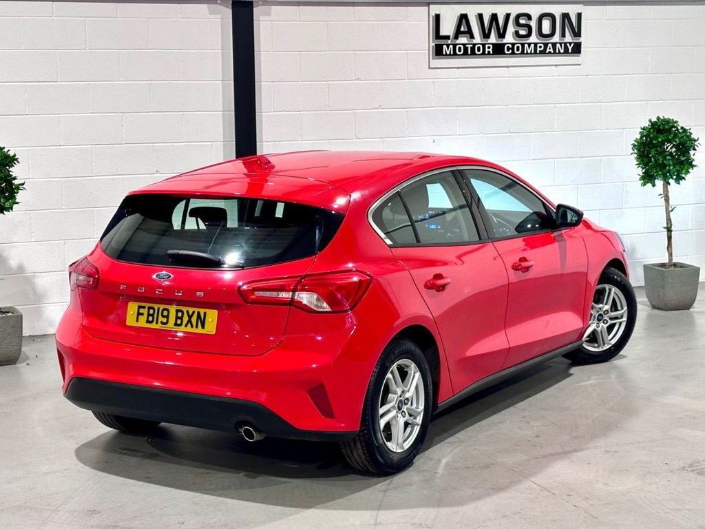 USED 2019 19 FORD FOCUS 1.0T EcoBoost Zetec Hatchback 5dr Petrol Manual Euro 6 (s/s) (100 ps) 
