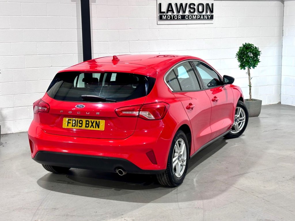 USED 2019 19 FORD FOCUS 1.0T EcoBoost Zetec Hatchback 5dr Petrol Manual Euro 6 (s/s) (100 ps) 