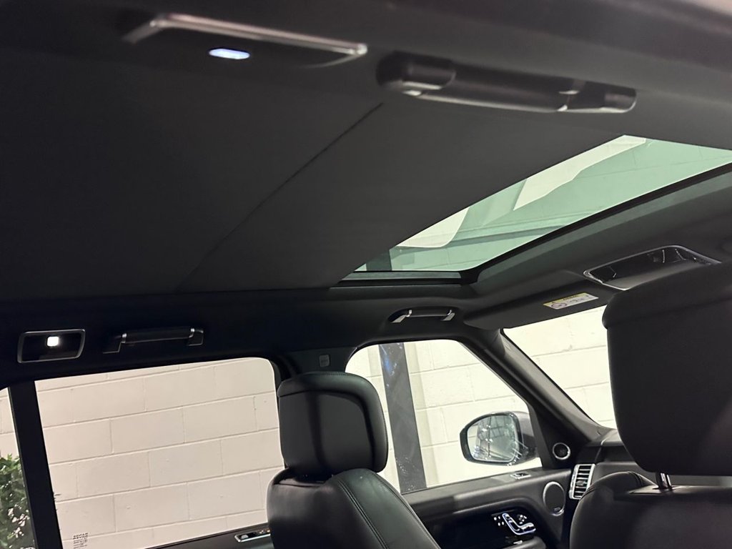 USED 2020 70 LAND ROVER RANGE ROVER 3.0 SD V6 Vogue SUV 5dr Diesel Auto 4WD Euro 6 (s/s) (275 ps) 