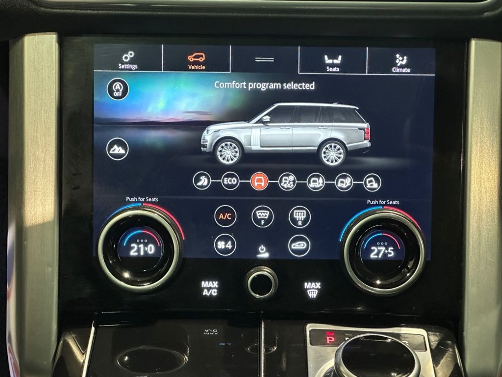 USED 2020 70 LAND ROVER RANGE ROVER 3.0 SD V6 Vogue SUV 5dr Diesel Auto 4WD Euro 6 (s/s) (275 ps) 