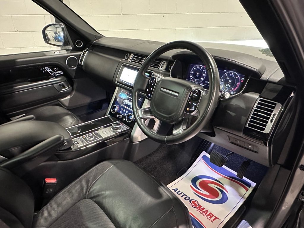USED 2020 70 LAND ROVER RANGE ROVER 3.0 SD V6 Vogue SUV 5dr Diesel Auto 4WD Euro 6 (s/s) (275 ps) 