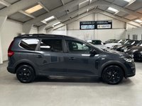 USED 2022 72 DACIA JOGGER 1.0 TCe Extreme SE MPV 5dr Petrol Manual Euro 6 (s/s) (110 ps) 