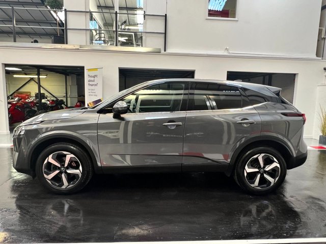 View our NISSAN QASHQAI