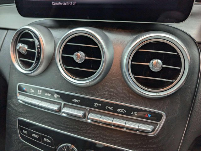 USED 2019 19 MERCEDES-BENZ C-CLASS 2.0 C 300 AMG Line Premium D Auto 2dr CLICK & COLLECT/ HOME DELIVERY