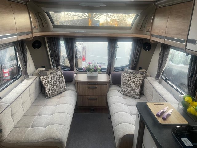 View our COACHMAN VIP 575
