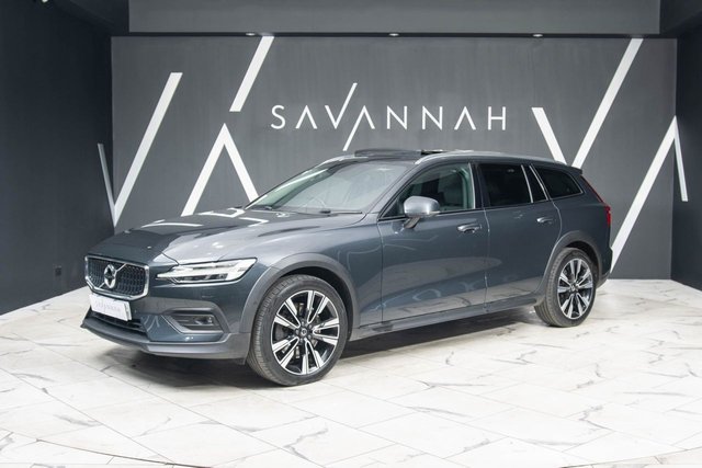 2020 VOLVO V60 CROSS COUNTRY - Photo 4