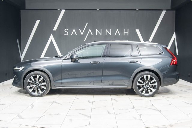 2020 VOLVO V60 CROSS COUNTRY - Photo 5
