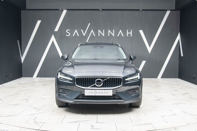 2020 VOLVO V60 CROSS COUNTRY - Photo 3