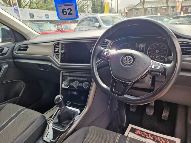 View our VOLKSWAGEN T-ROC