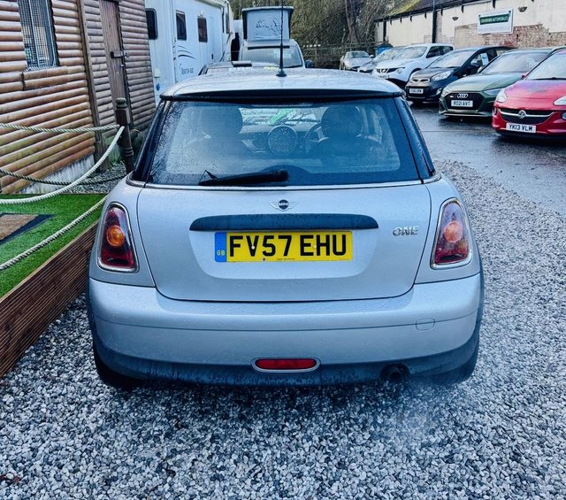 2007 MINI HATCH - Photo 6