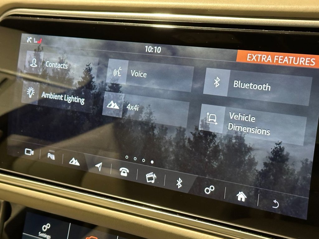 USED 2019 69 LAND ROVER RANGE ROVER 3.0 SD V6 Vogue SUV 5dr Diesel Auto 4WD Euro 6 (s/s) (275 ps) 