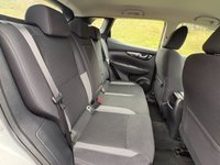 USED 2019 69 NISSAN QASHQAI 1.3 DIG-T Acenta Premium SUV 5dr Petrol Manual Euro 6 (s/s) (140 ps) 