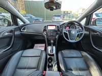 USED 2015 64 VAUXHALL ASTRA 1.6 16v Elite Hatchback 5dr Petrol Auto Euro 5 (115 ps) 3K EXTRAS  + 19000 MILES / SERVICE HISTORY+ NAV + HEATED SEATS + REVERSE PARKING CAMERA+F/R PARKING SENSORS +DAB/AUX/USB