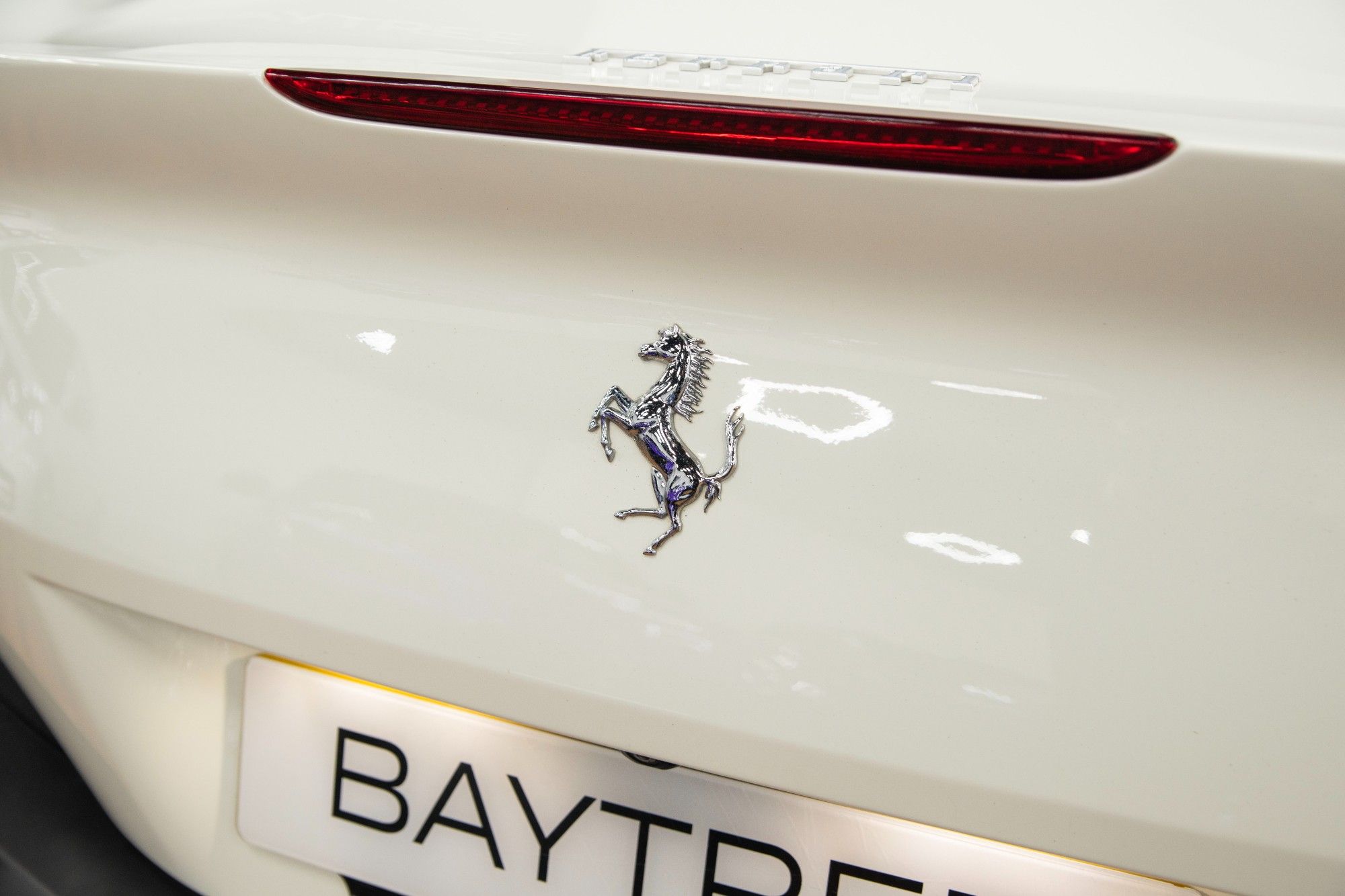 USED 2019 68 FERRARI PORTOFINO 3.8T V8 Convertible 