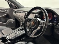 USED 2017 17 PORSCHE MACAN 3.0 TD V6 S SUV 5dr Diesel PDK 4WD Euro 6 (s/s) (258 ps) Hosting a very generous  Specification &pound;11234 Option Cost