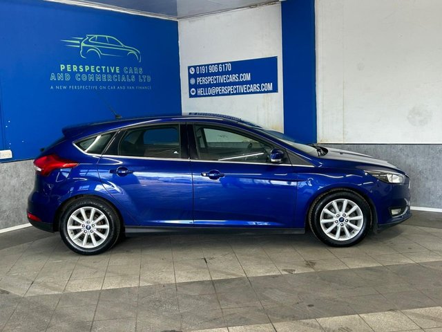 2015 FORD FOCUS - Photo 2