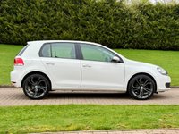 USED 2011 61 VOLKSWAGEN GOLF 1.6 TDI BlueMotion Tech Match Hatchback 5dr Diesel Manual Euro 5 (s/s) (105 ps) 