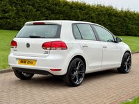USED 2011 61 VOLKSWAGEN GOLF 1.6 TDI BlueMotion Tech Match Hatchback 5dr Diesel Manual Euro 5 (s/s) (105 ps) 