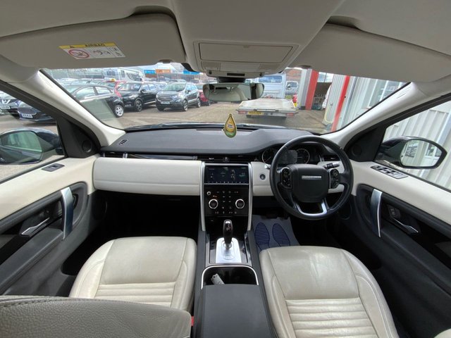 View our LAND ROVER DISCOVERY SPORT