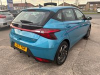 USED 2022 71 HYUNDAI I20 1.0 T-GDi MHEV SE Connect Hatchback 5dr Petrol Hybrid DCT Euro 6 (s/s) (100 ps) 1 OWNER FROM NEW* AUTOMATIC* 2 STAMP HYUNDAI SERVICE HISTORY* PARKING SENSORS* REVERSING CAMERA* CRUISE CONTROL* LANE / SPEED ASSIST* AUTO START / STOP* TRACTION CONTROL* ECO / SPORT / COMFORT MODE