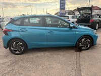 USED 2022 71 HYUNDAI I20 1.0 T-GDi MHEV SE Connect Hatchback 5dr Petrol Hybrid DCT Euro 6 (s/s) (100 ps) 1 OWNER FROM NEW* AUTOMATIC* 2 STAMP HYUNDAI SERVICE HISTORY* PARKING SENSORS* REVERSING CAMERA* CRUISE CONTROL* LANE / SPEED ASSIST* AUTO START / STOP* TRACTION CONTROL* ECO / SPORT / COMFORT MODE