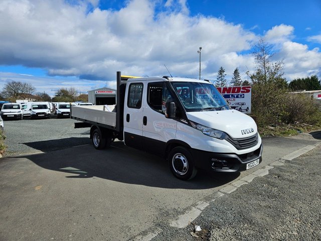 View our IVECO DAILY