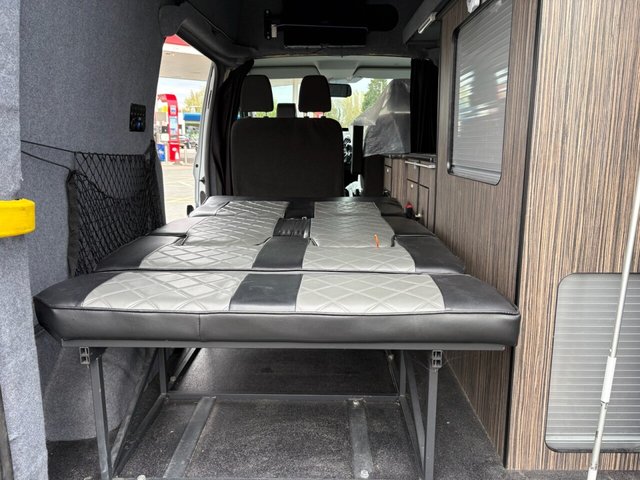 View our FORD TRANSIT CUSTOM