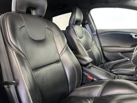 USED 2019 19 VOLVO V40 1.5 T3 R-Design Edition Hatchback 5dr Petrol Auto Euro 6 (s/s) (152 ps) 