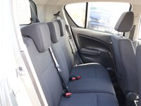 USED 2013 63 SUZUKI SPLASH 1.0 12V SZ3 MPV 5dr Petrol Manual Euro 5 (68 ps) Due to their age, our 'Golden Oldies' are not eligible for financing and are at a trade price, therefore without warranty however they are usability checked for peace of mind.