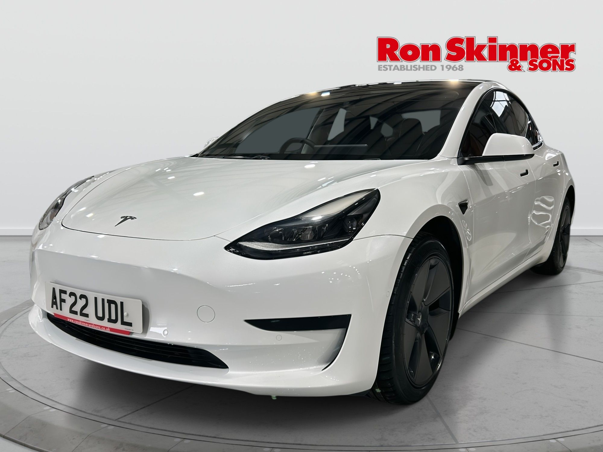 USED 2022 22 TESLA Model 3 Standard Range Plus Saloon 4dr Electric Auto RWD (241 bhp) 