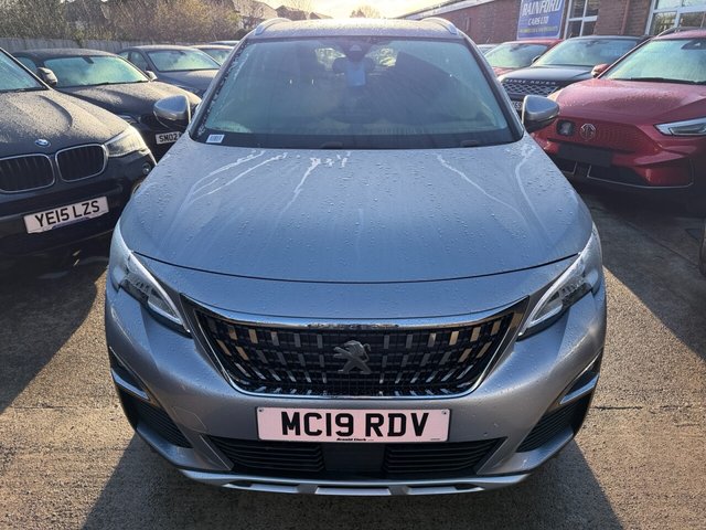 2019 PEUGEOT 3008 - Photo 3