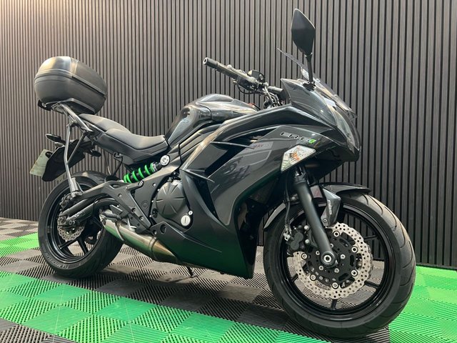 View our KAWASAKI ER-6F