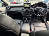 USED 2017 17 MERCEDES-BENZ GLA 2.1 GLA200d SE SUV 5dr Diesel Manual Euro 6 (s/s) (136 ps) 