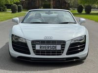 USED 2012 12 AUDI R8 5.2 FSI V10 Spyder 2dr Petrol R Tronic quattro Euro 5 (525 ps) 