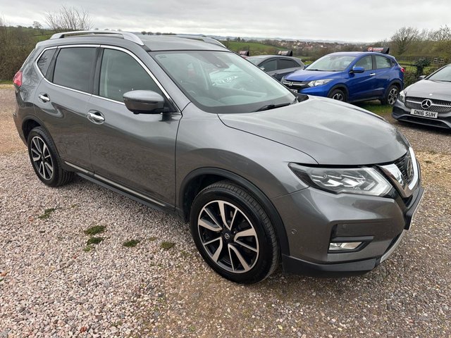 2019 NISSAN X-TRAIL