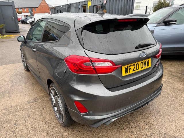 2020 FORD FIESTA - Photo 4