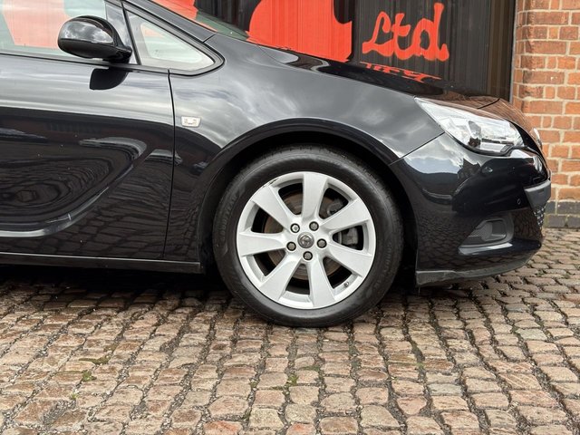 2015 VAUXHALL ASTRA GTC - Photo 8