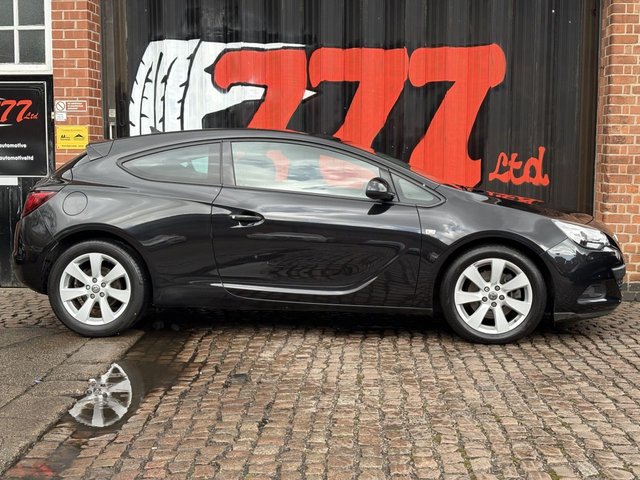 2015 VAUXHALL ASTRA GTC - Photo 2