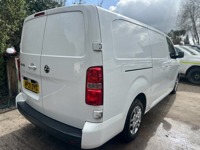 2021 VAUXHALL VIVARO - Photo 3