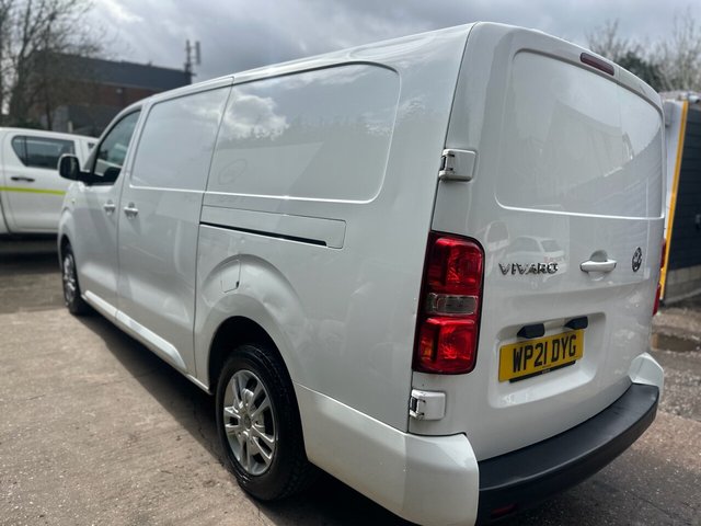 2021 VAUXHALL VIVARO - Photo 5