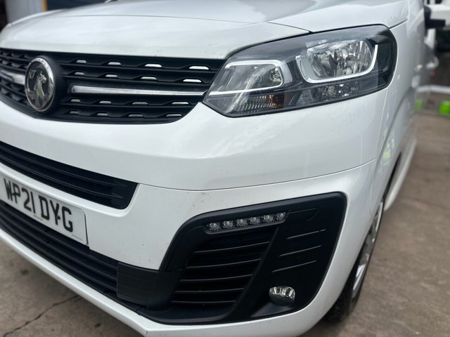 2021 VAUXHALL VIVARO - Photo 8