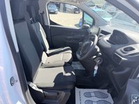 USED 2022 72 PEUGEOT PARTNER White 1.5 BlueHDi Euro 6 panel van, 47,000 miles, ULEZ compliant, 5-Speed manual, A/C, Bluetooth, Cruise, Sat nav, Rear sensors. Plus VAT @ 20%! This 2022 Peugeot Partner van boasts a full service history at 1K, 23K, AND 42K, with its last service completed on 15th July 2026 at 42,022 miles, and will come with a 12 month MOT for your peace of mind. This BlueHDi 1000 Professional Premium Standard Panel Van SWB is powered by an efficient 1.5 litre diesel engine, meeting Euro 6 emissions standards. Inside, you'll find the innovative PEUGEOT i-Cockpit featuring a head up display and compact steering wheel, alongside an 8in capacitive colour