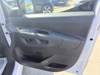USED 2022 72 PEUGEOT PARTNER White 1.5 BlueHDi Euro 6 panel van, 47,000 miles, ULEZ compliant, 5-Speed manual, A/C, Bluetooth, Cruise, Sat nav, Rear sensors. Plus VAT @ 20%! This 2022 Peugeot Partner van boasts a full service history at 1K, 23K, AND 42K, with its last service completed on 15th July 2026 at 42,022 miles, and will come with a 12 month MOT for your peace of mind. This BlueHDi 1000 Professional Premium Standard Panel Van SWB is powered by an efficient 1.5 litre diesel engine, meeting Euro 6 emissions standards. Inside, you'll find the innovative PEUGEOT i-Cockpit featuring a head up display and compact steering wheel, alongside an 8in capacitive colour