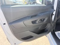 USED 2022 72 PEUGEOT PARTNER White 1.5 BlueHDi Euro 6 panel van, 47,000 miles, ULEZ compliant, 5-Speed manual, A/C, Bluetooth, Cruise, Sat nav, Rear sensors. Plus VAT @ 20%! This 2022 Peugeot Partner van boasts a full service history at 1K, 23K, AND 42K, with its last service completed on 15th July 2026 at 42,022 miles, and will come with a 12 month MOT for your peace of mind. This BlueHDi 1000 Professional Premium Standard Panel Van SWB is powered by an efficient 1.5 litre diesel engine, meeting Euro 6 emissions standards. Inside, you'll find the innovative PEUGEOT i-Cockpit featuring a head up display and compact steering wheel, alongside an 8in capacitive colour