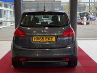 USED 2015 65 KIA VENGA 1.6 2 MPV 5dr Petrol Auto Euro 6 (123 bhp) AUTOMATIC, 16 INCH ALLOYS, AIR CONDITIONING, PARKING SENSORS, USB/AUX CONNECTION, MULTI FUNCTIONING STEERING WHEEL, ELECTRIC FOLDABLE MIRRORS AND DAYTIME RUNNING LIGHTS.