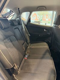 USED 2015 65 KIA VENGA 1.6 2 MPV 5dr Petrol Auto Euro 6 (123 bhp) AUTOMATIC, 16 INCH ALLOYS, AIR CONDITIONING, PARKING SENSORS, USB/AUX CONNECTION, MULTI FUNCTIONING STEERING WHEEL, ELECTRIC FOLDABLE MIRRORS AND DAYTIME RUNNING LIGHTS.