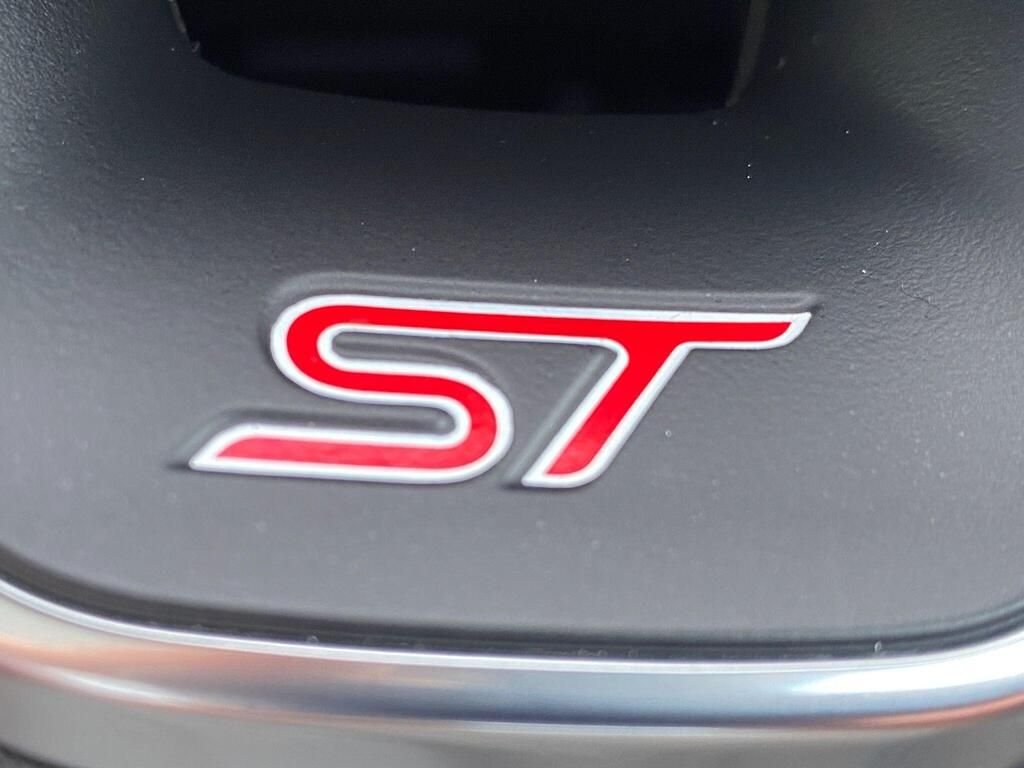 USED 2023 73 FORD FOCUS 2.3T EcoBoost ST Estate 5dr Petrol Auto Euro 6 (s/s) (280 ps) PAN ROOF+HUD+MASSIVE SPEC+FSH