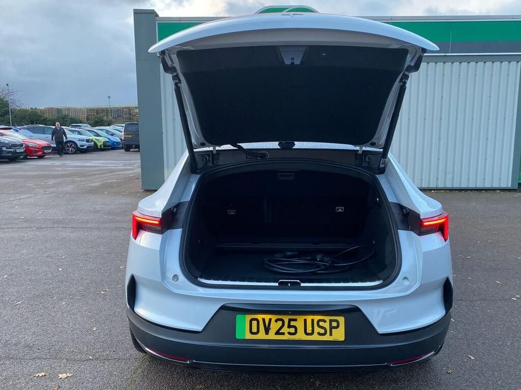 USED 2025 25 POLESTAR Polestar 4 Dual Motor 100kWh Long Range Plus SUV 5dr Electric Auto 4WD (544 ps) CAMERA+CARPLAY+NAV+F/R SENSORS